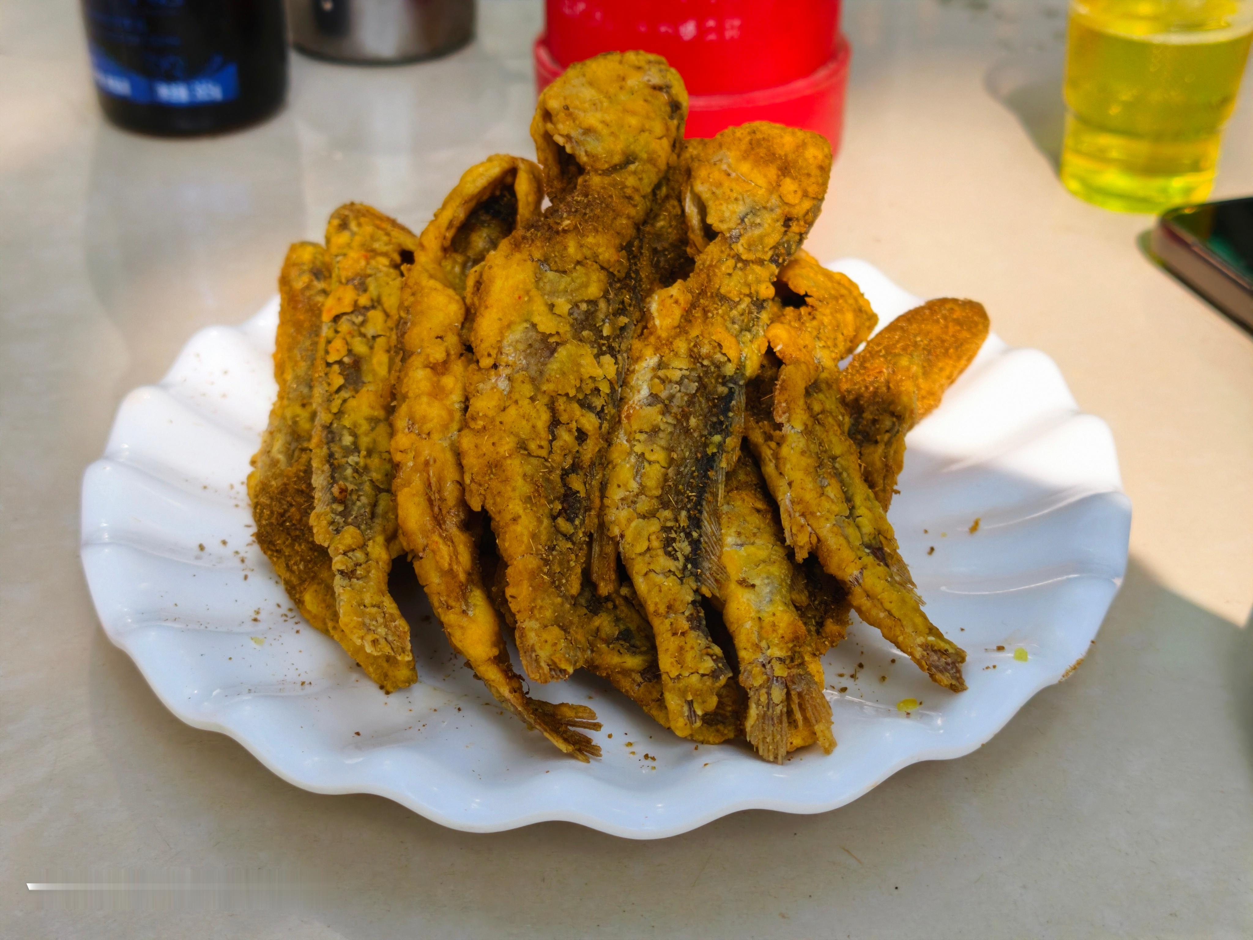 每日一餐分享不太爱吃鱼，但小黄鱼还是可以吃的，鱼刺不多​​​