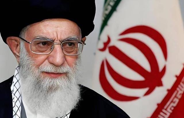 特朗普斩首哈梅内伊，竟忘了美国当年驯服日本的教训！特朗普斩首哈梅内伊的鲁莽举动，