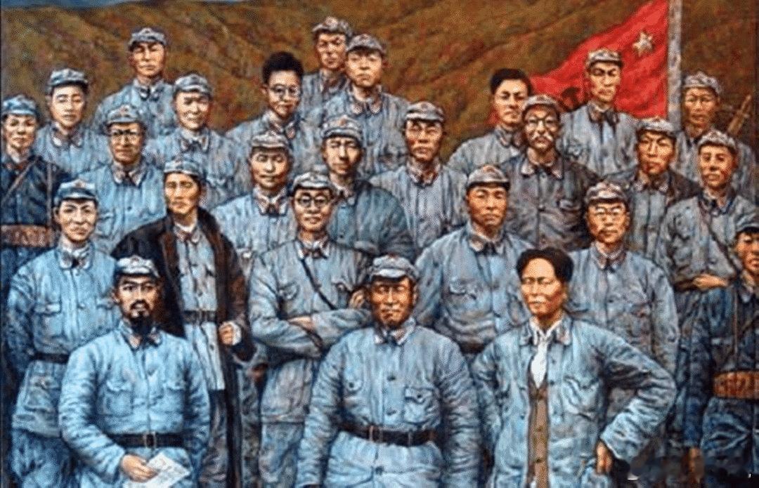 中央红军御林军，一个团全都是连排级干部，长征中戴钢盔配冲锋枪中央红军长征出发时8