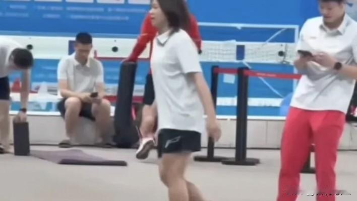 我有种预感全红婵这次全运会不打单人赛，背后藏着太多不得已她从5月开始养伤，脚