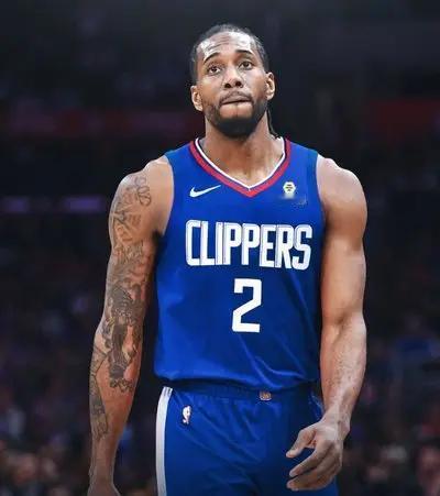 快船把伦纳德交易了吧！为了争夺总冠军，2019年快船围绕伦纳德组建球队，几乎耗