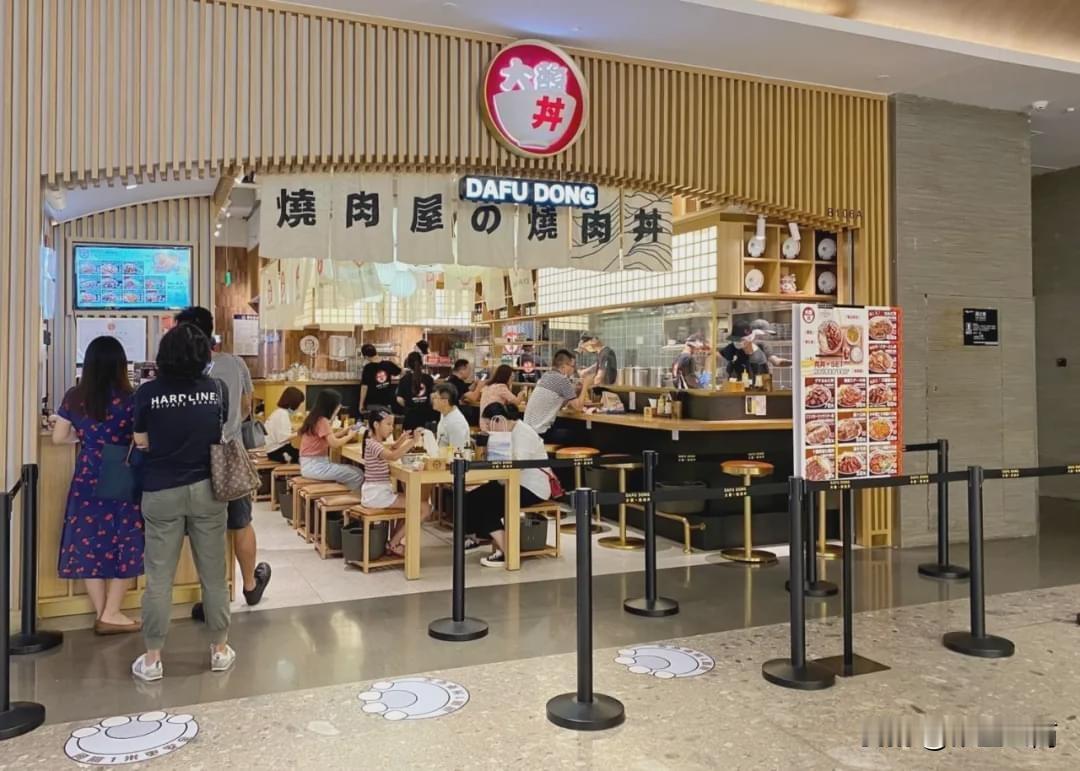 一人食狂揽万亿市场？不是孤独在消费，是我们终于敢爱自己一人食市场：2024