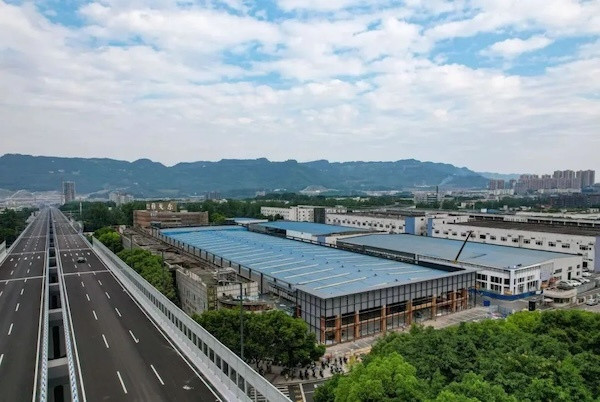 闲置厂房变为商业地标 重庆雅戈尔城市更新项目完成升级