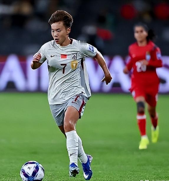 五大原因，中国女足输球有说法！中国女足1-2不敌澳大利亚，无缘决