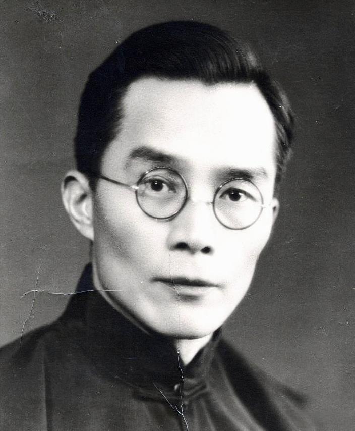 1949年，梅贻琦不顾学生们的苦苦挽留，毅然南渡，临走前，他说道:“我若留在大陆