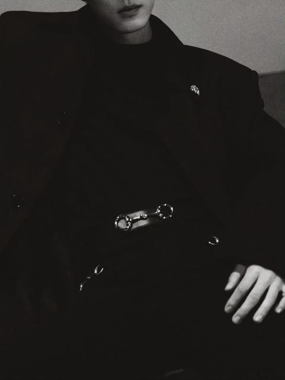 燥候肖战！！肖战Gucci米兰街头偶遇肖战专列