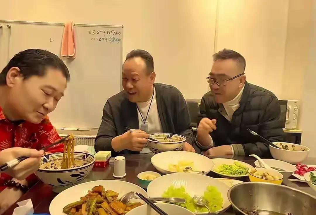 #头号创作者激励计划#马三岭：我和杨议，没有好到穿一条裤子。5月18日，是杨议