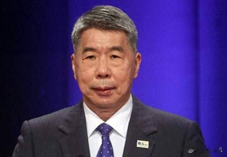 启用张亚中：重用还是借用？郑丽文与张亚中在党主席选举过程，张亚中“炮轰”郑丽