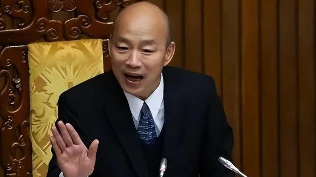 一语定格局！韩国瑜16字从容破局，稳住国民党军购内斗乱局近期国民党因大额军