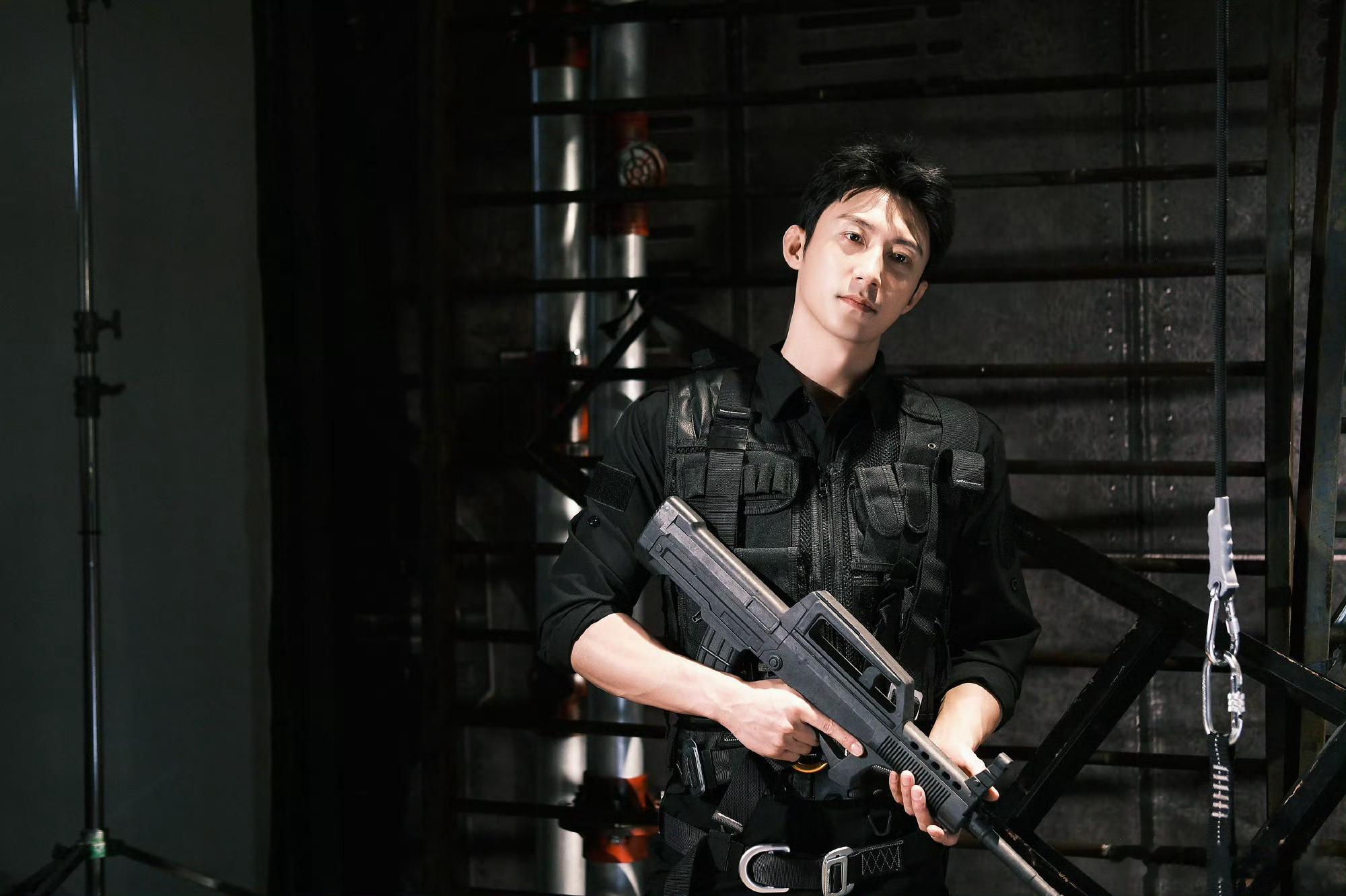 黄景瑜演上亡夫回忆录了我嘞个黄景瑜你是要刀死我吗！这剧竟然是亡夫回忆录，淡淡的忧