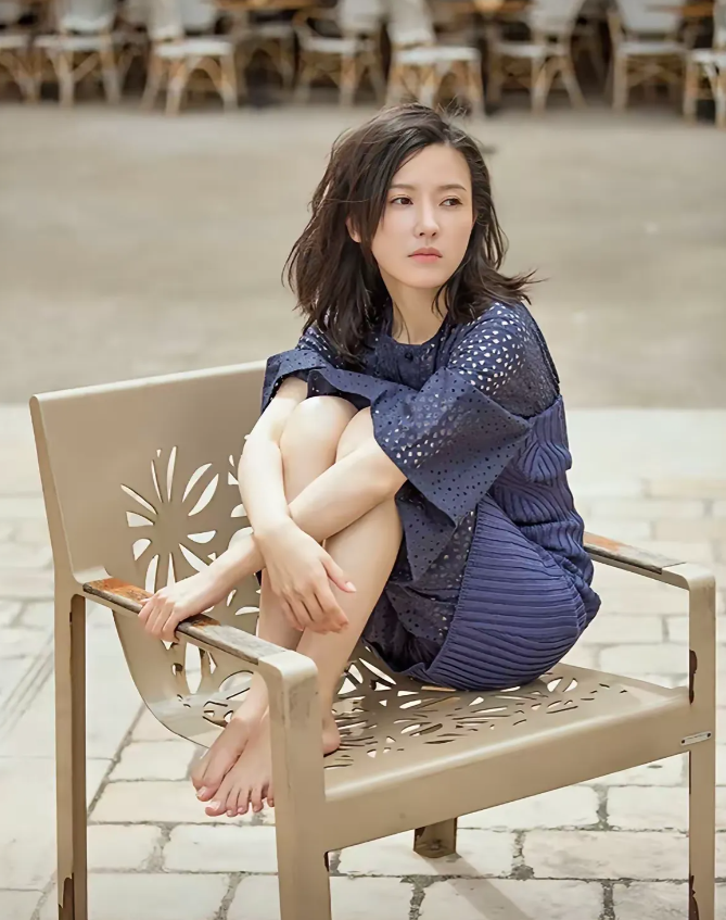 杨子珊，165cm，好干净的一张脸，每个人心中初恋的样子！
