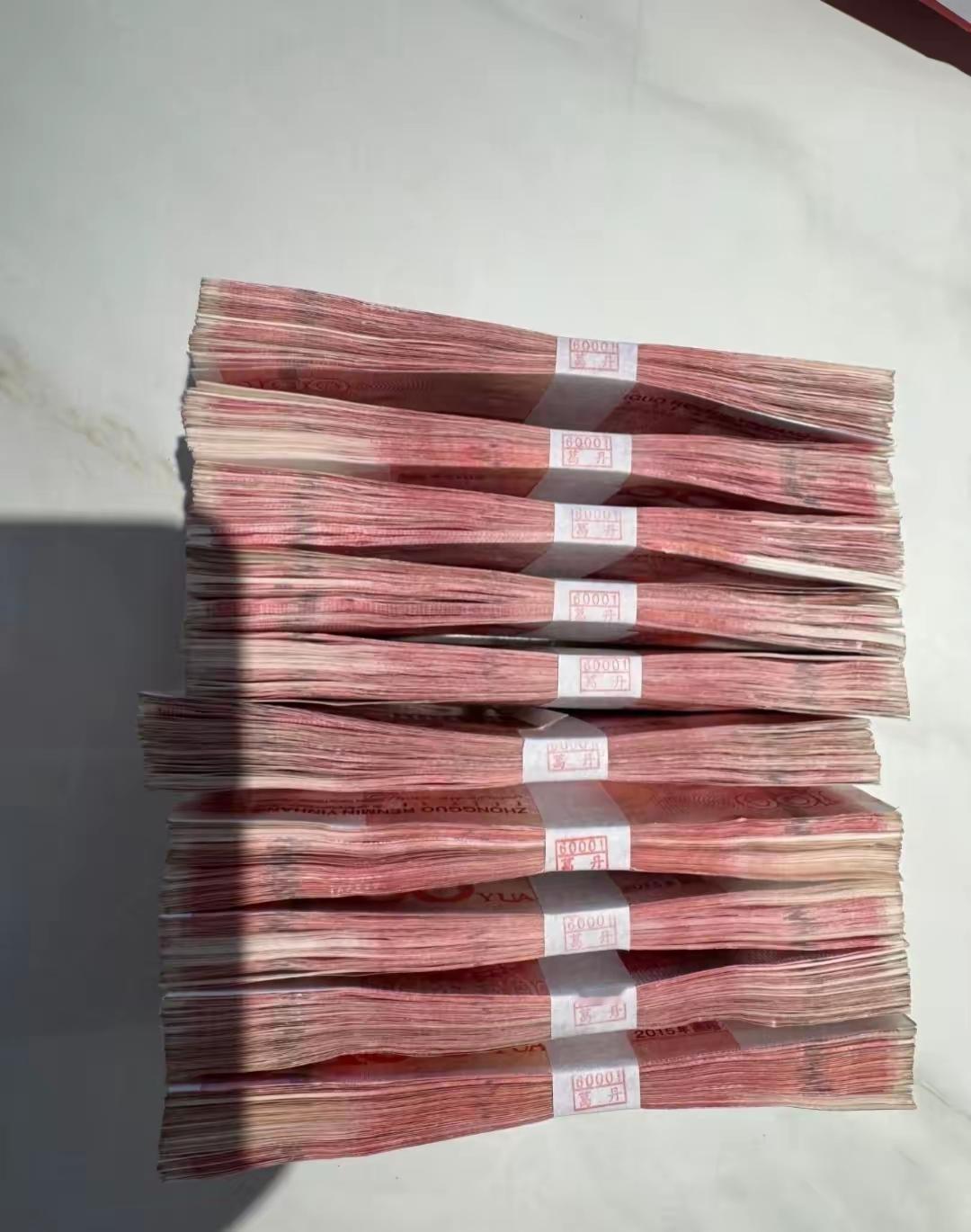 奉劝大家，如果手里有10万现金，听我一句，千万别跟风去买什么黄金。​相信