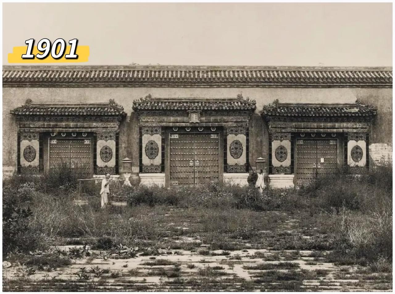 故宫的墙面一直都像如今照片里看到的这样，是大片的红色吗？1901年的墙面看起来泛