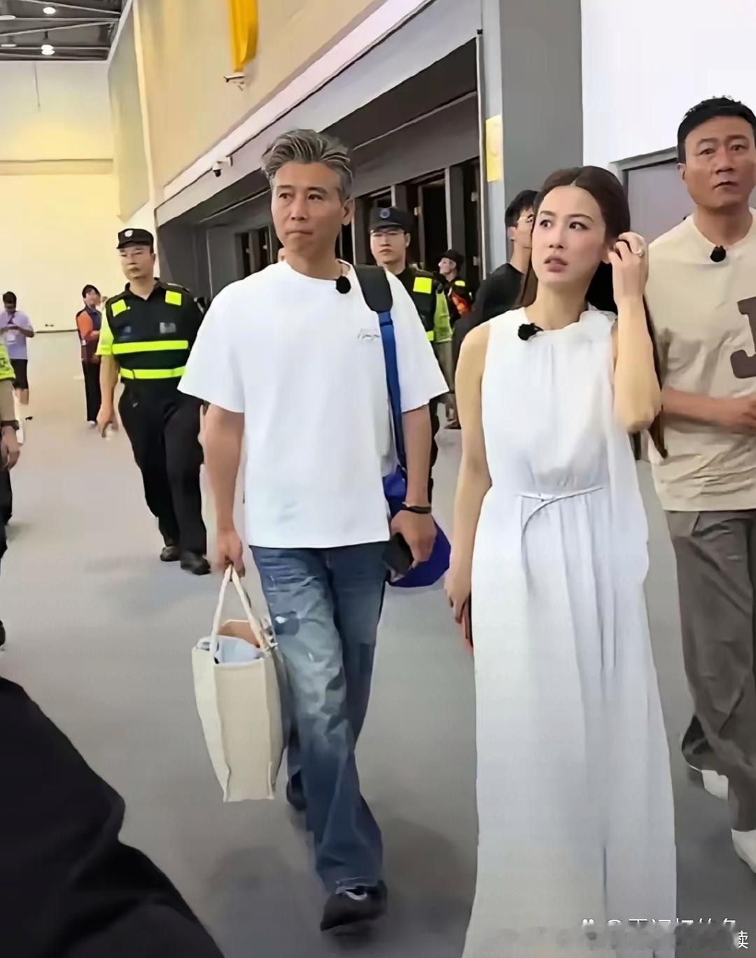天呐，这是黄圣依变化真大呀。