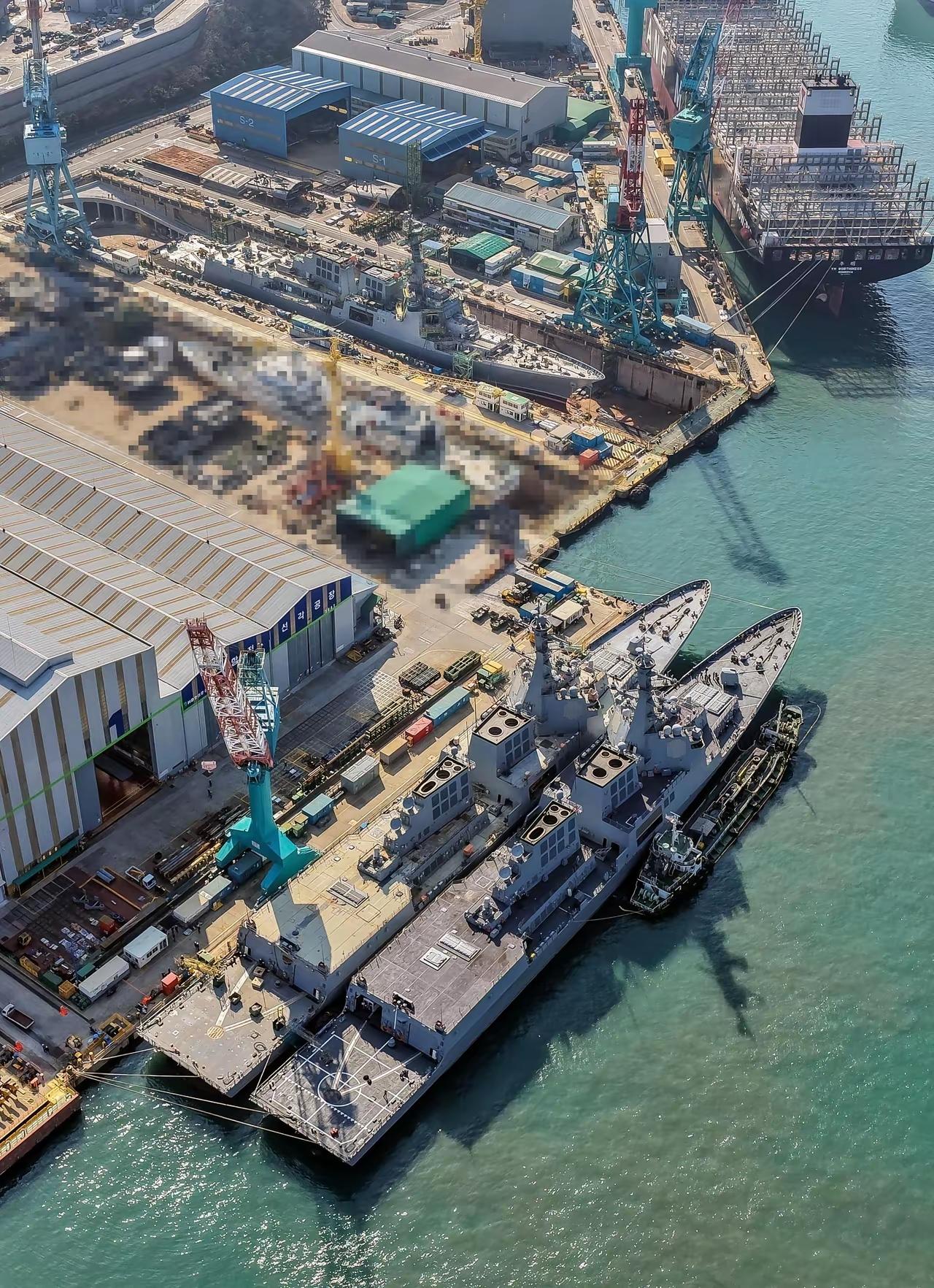 “全宇宙最强”的万吨大驱，韩国造！韩国三艘“正祖大王”级神盾驱逐舰，正在同框