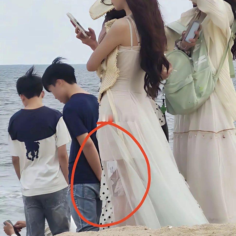 建议商家还是出个超级大的吊牌吧……