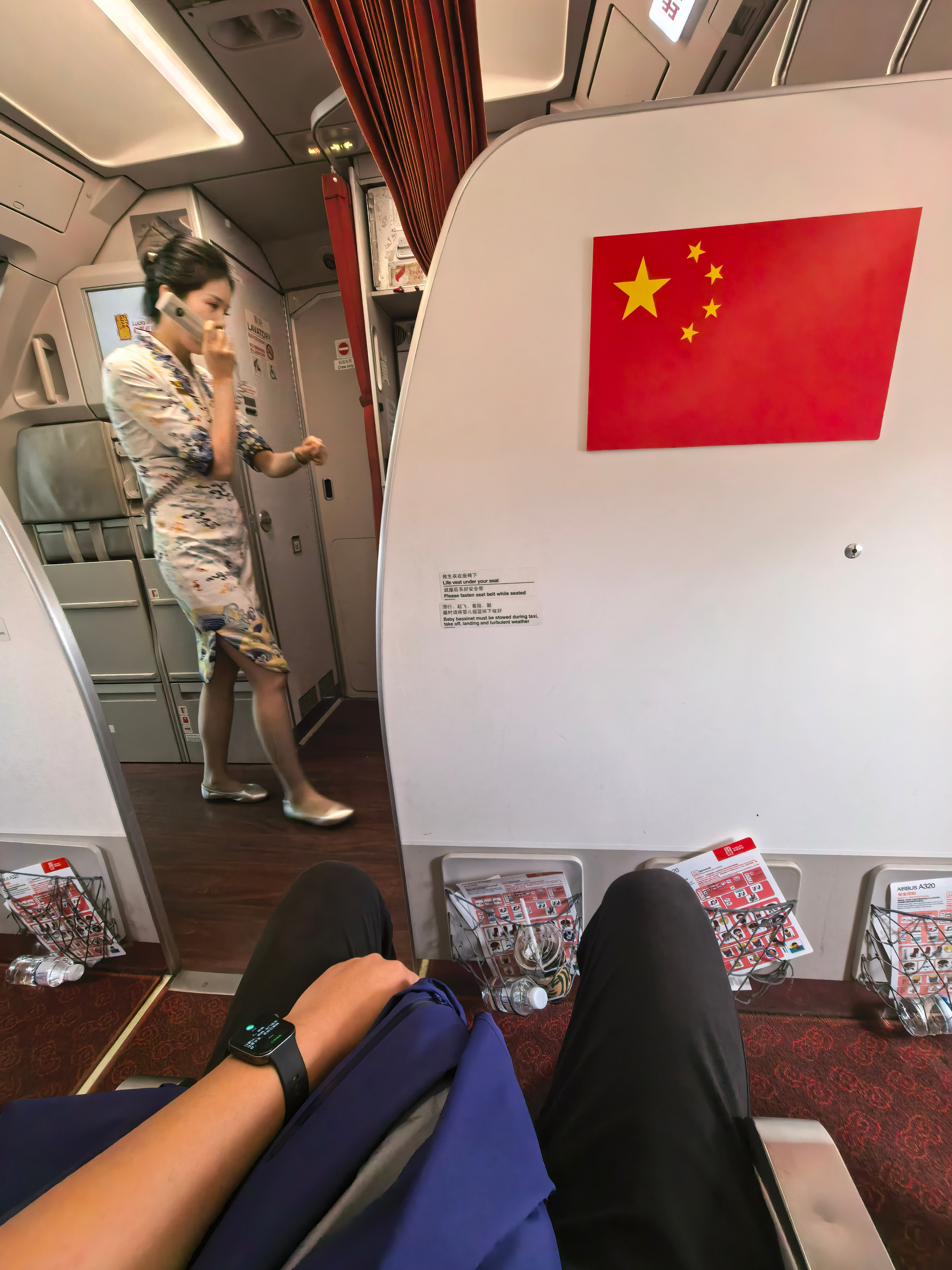 这些年飞机坐多了选座技巧也丰富了就是赶上春秋航空也挺没辙的[拜托