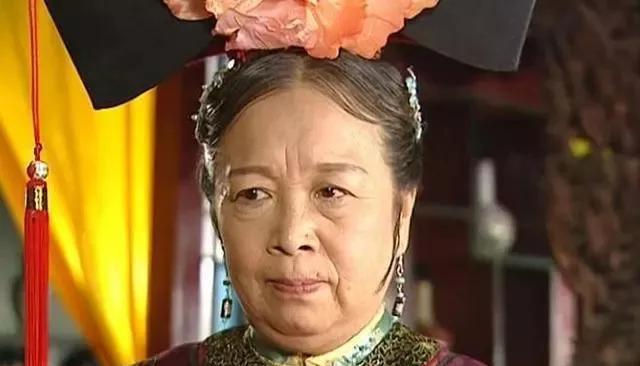 李明启：我孙子8岁的时候，跟我说了一件事，他说：奶奶你别送我上学了。我问他为什么
