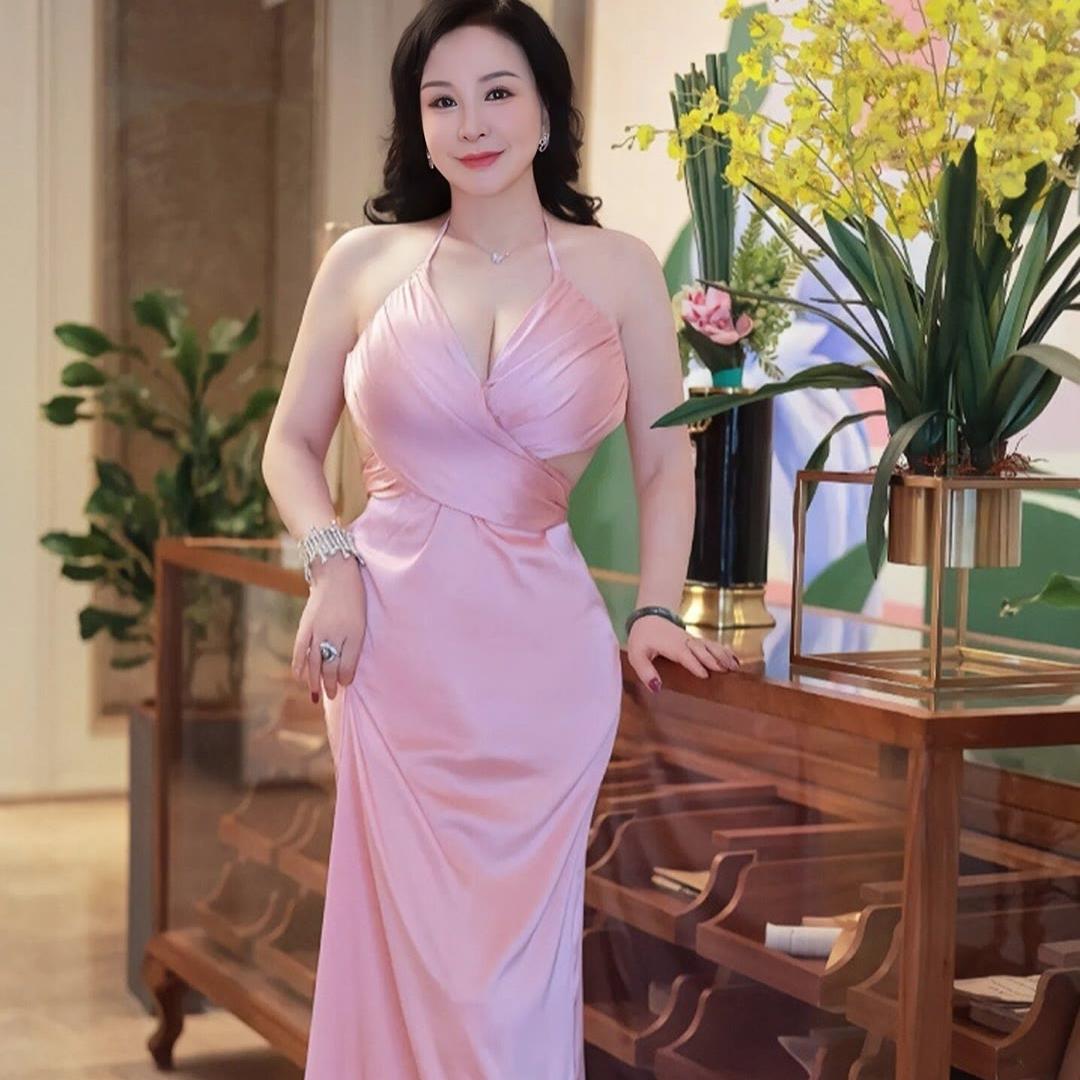 减龄穿搭范本美女究竟能有多美