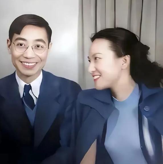 这张照片拍摄于1946年的美国，左边这位男士名叫郭永怀，右边这位美丽的女士，是他