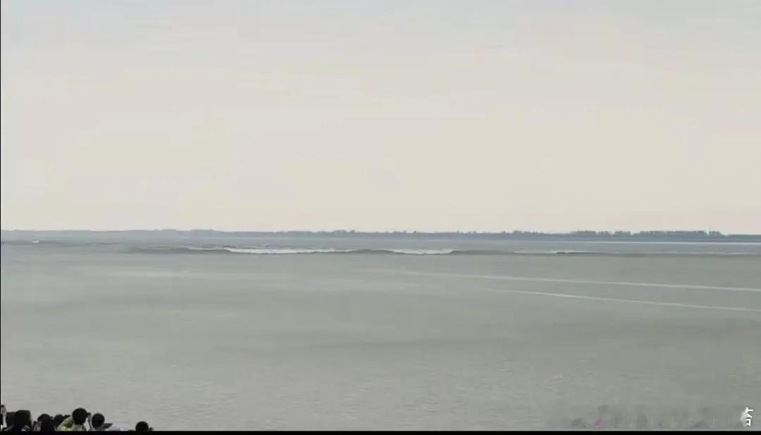 五一假期真是捅人窝了吧五一假期返程流量提前到来昨天，我去浙江海宁玩。果然，套