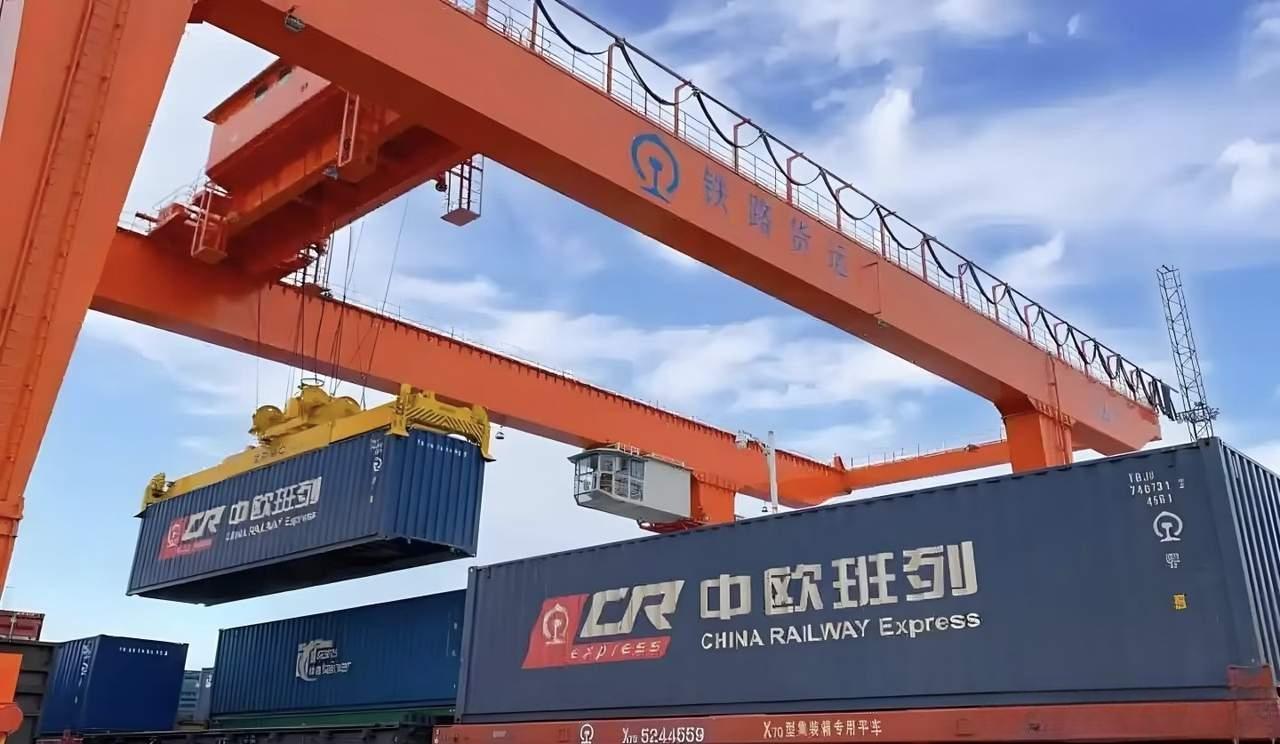 波兰重启中欧班列遇冷！“中国”列车为何不返场？稀释风险，是商人的正常反应。不