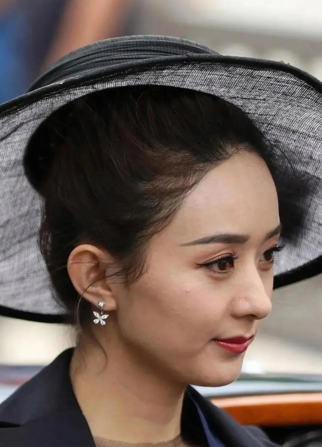 赵丽颖五官是真的精致，但皮肤也是真差啊。#赵丽颖生图#
