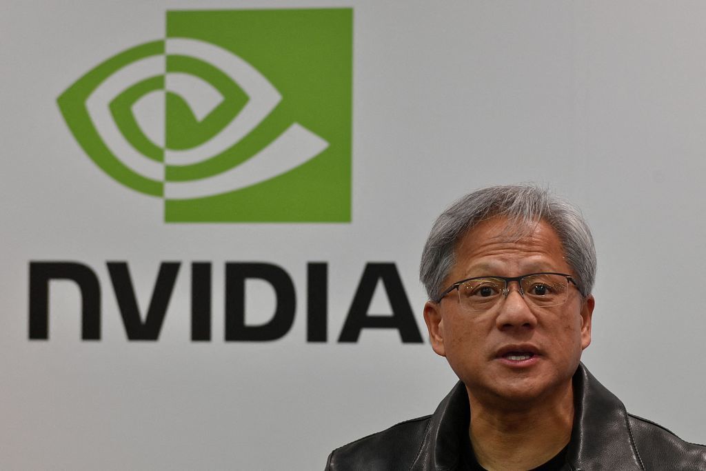 英伟达CEO黄仁勋：华裔AMDCEO苏姿丰：华裔英特尔CEO陈立武：马来西亚华人