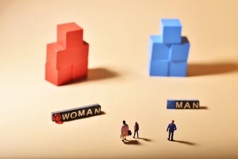 男女思维差异着实大得惊人。男人较为理性，属于直线思维，大脑仿佛有一个个格子，能够