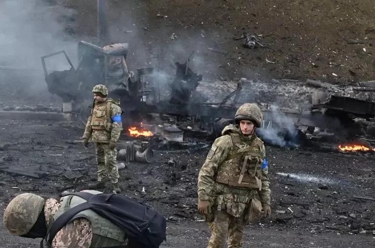 日本政坛惊雷炸响【环球网】日本首相高市早苗日前抛出涉台谬论，在日本也引发强烈争