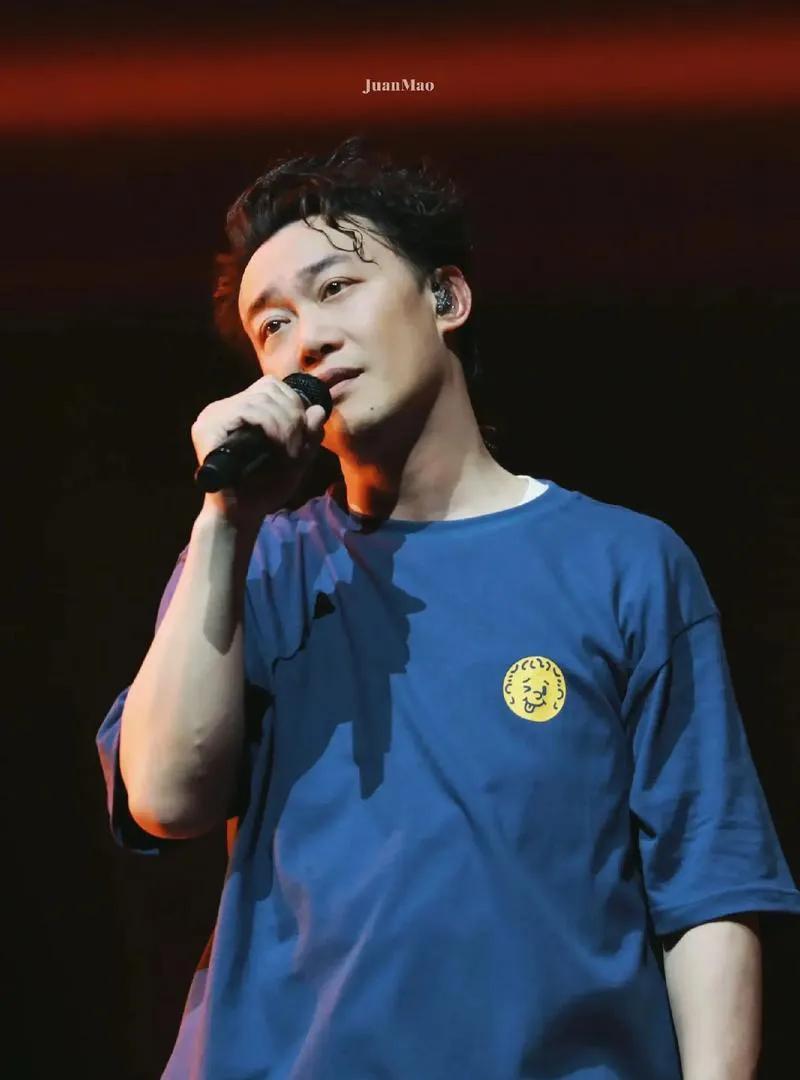 陈奕迅女儿陈康堤官宣出道2025年6月23日，香港华纳音乐正式官宣陈奕迅女儿陈