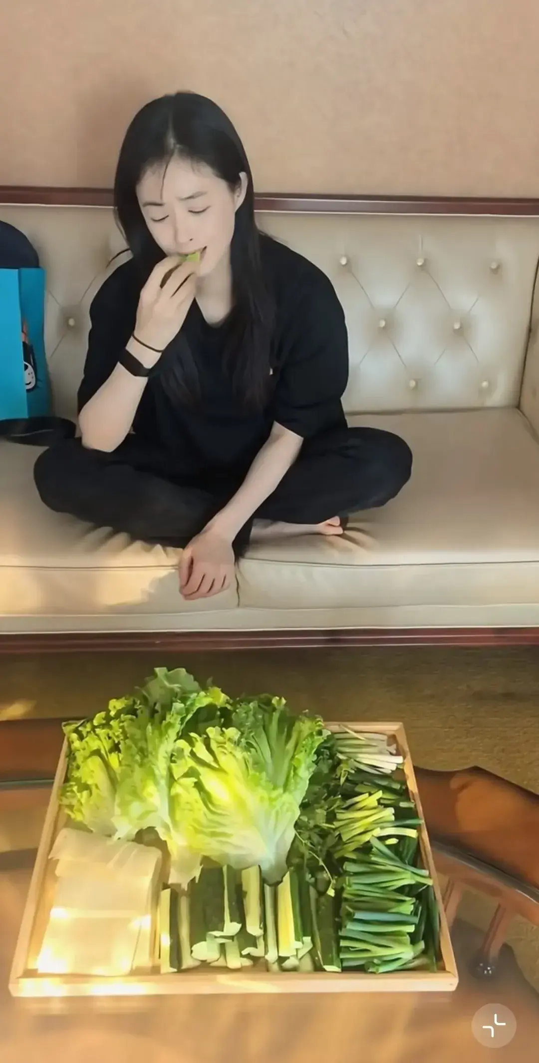蒋欣，变瘦的原因，原来是这么自律啊，看这难为情的样子，看着好心疼啊。
