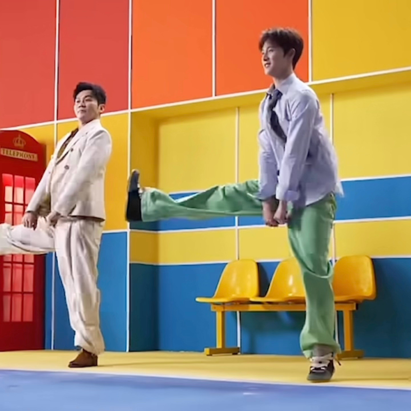 前有海尔兄弟后有唐老鸭双胞胎