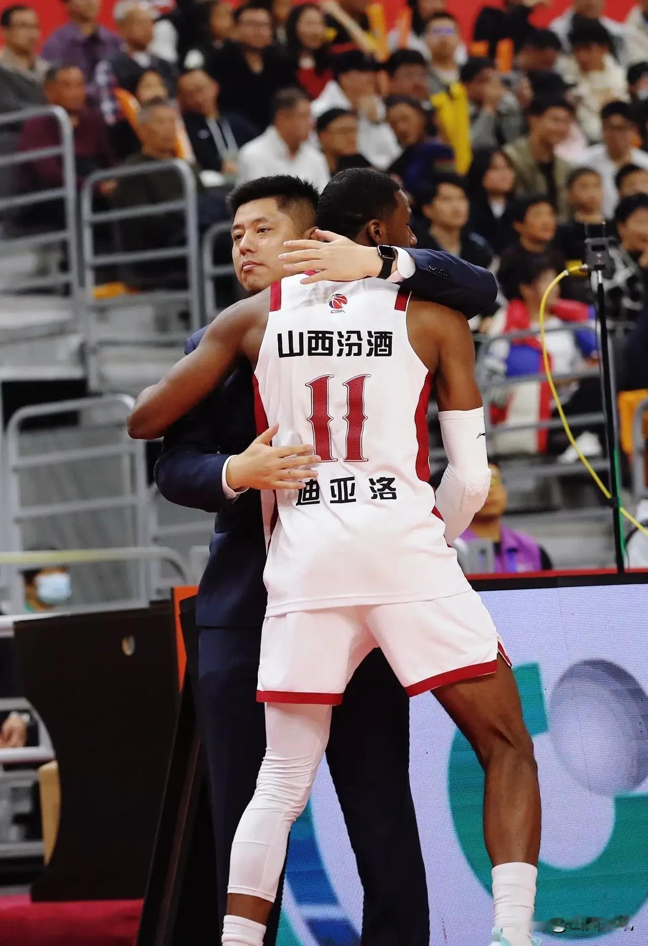 迪亚洛收到罚款单！迪亚洛！你就是流量，你就是焦点。怎么说你呢？每次开会都在说你