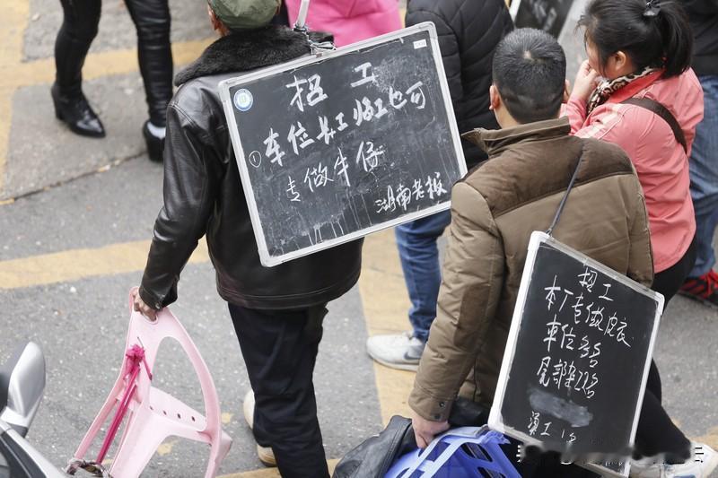 眼看着现在马上就快要到农历新年了，距离过年还有一个多月的这个时候，急需要赶货