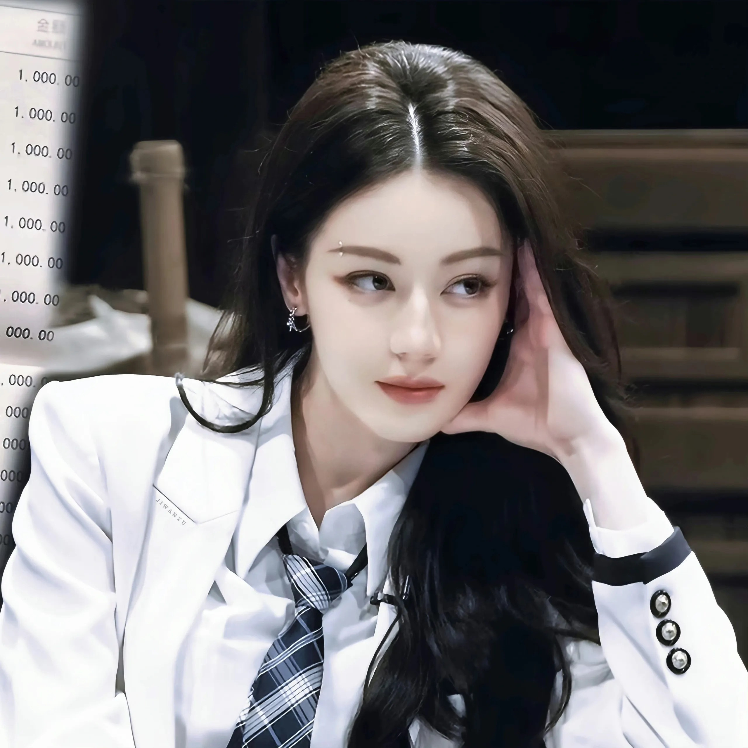 迪丽热巴美高学姐[点赞]​​​