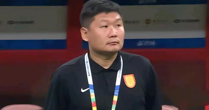 非常无奈，重庆铜梁龙主帅刘建业运气差了点啊！两个换人导致被北京国安队逆转！在中