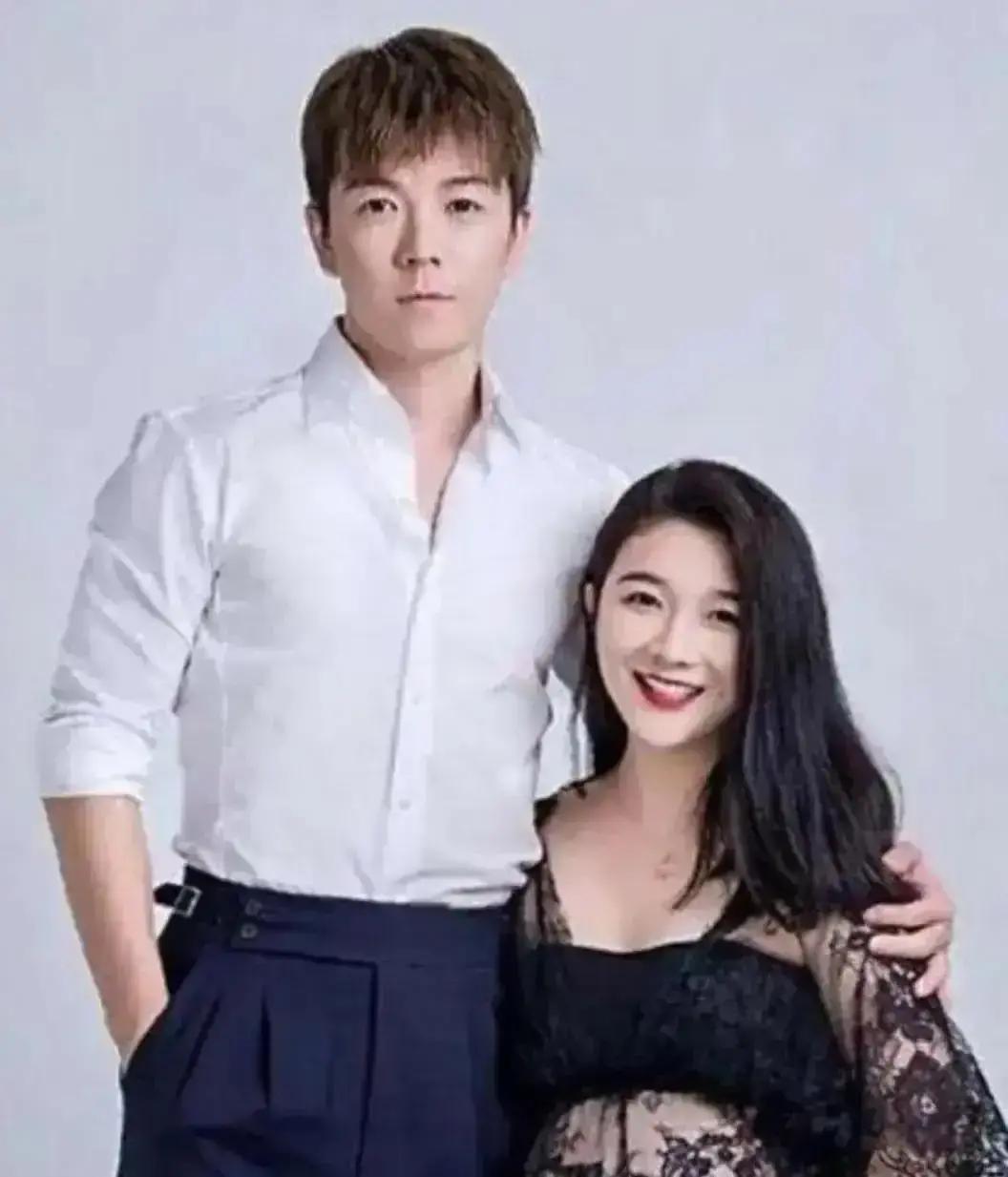 2017年，王栎鑫对自己怀孕的妻子吴雅婷说：“你生完二胎后，就去找一个你最爱男朋友吧！我们不适合。”