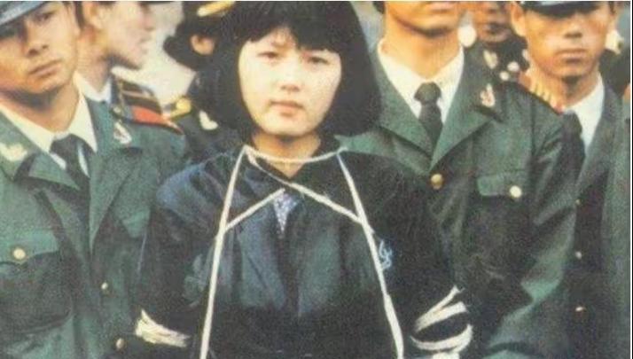 1991年，20岁美女陶静被押赴刑场时，要求取下避孕环，面对这个奇怪的请求，警察