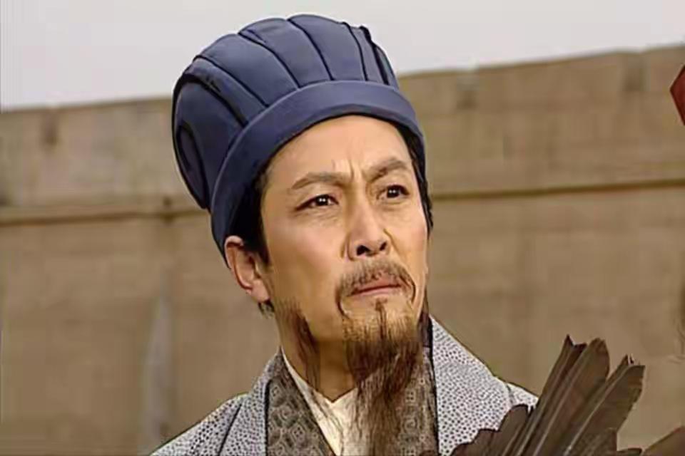 诸葛亮最大的毛病就是事必躬亲，你发明馒头，你让厨子干什么？你发明木牛流马，你让木