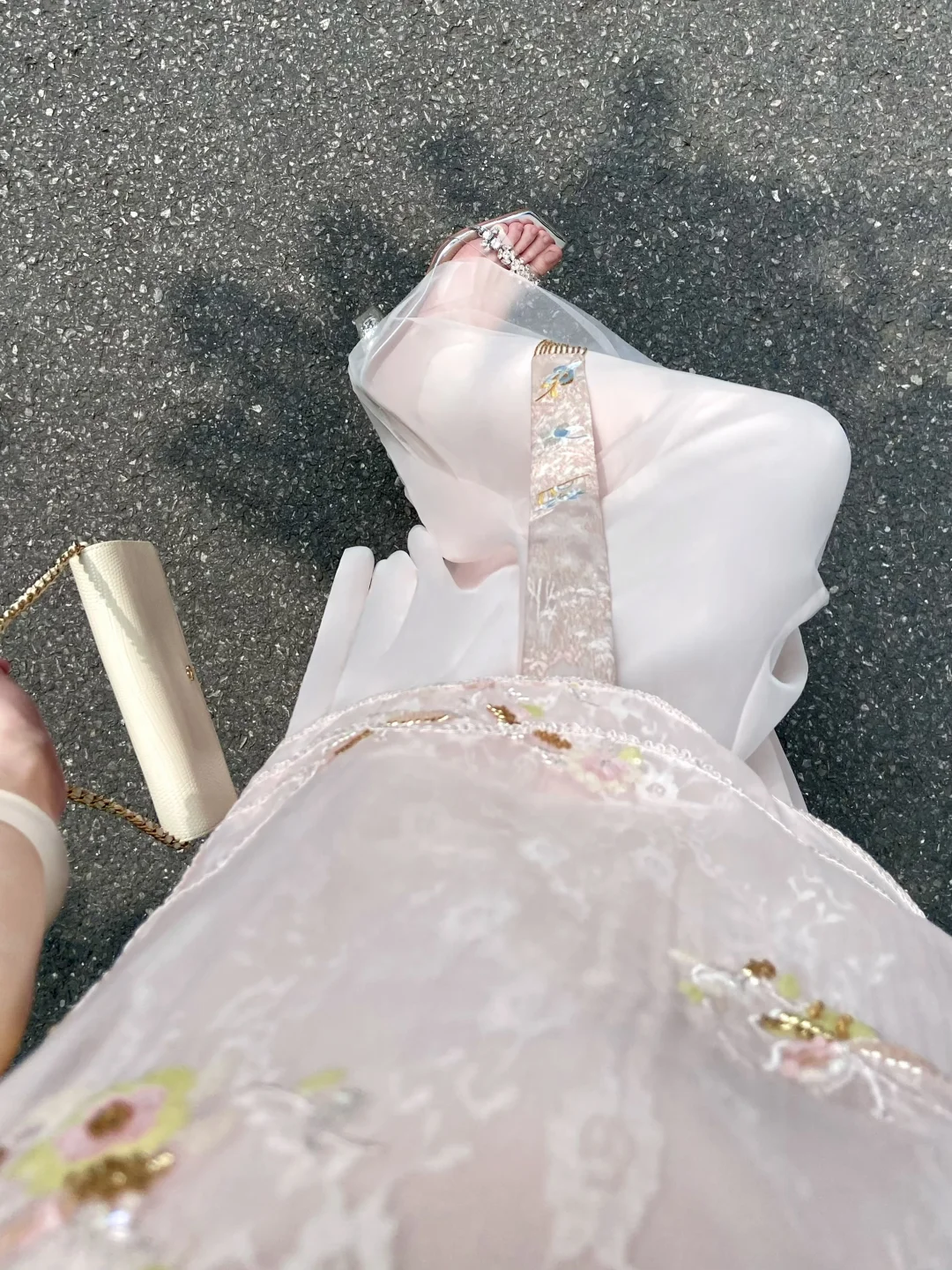 我真的夸累了！这种清冷温柔感真的好好看！！