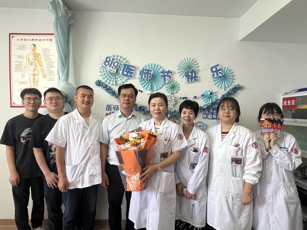 中国医师节，奋斗在临床一线，有仪式感而不多。医学奋斗者