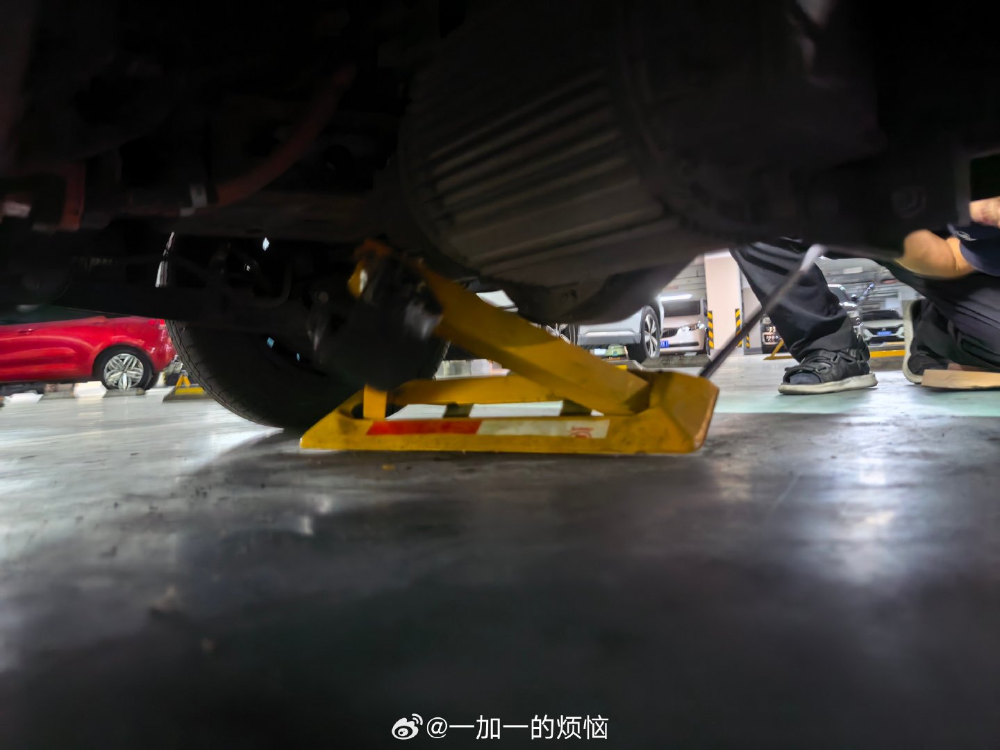 开一下五菱给我整了个大招人怎么能闯这么大的祸啊心疼我的小五菱啊[哭哭][哭哭][哭哭]​