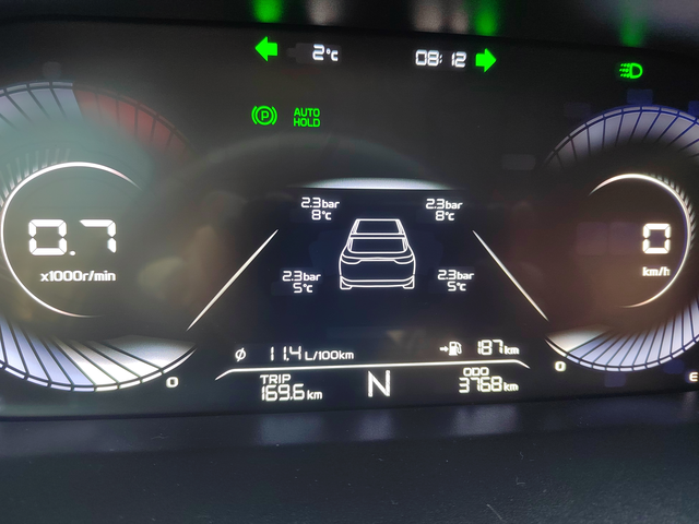 吉利帝豪第四代尊贵型你们说的办法，加高胎压，跑跑高速，去保养。我都已经做了