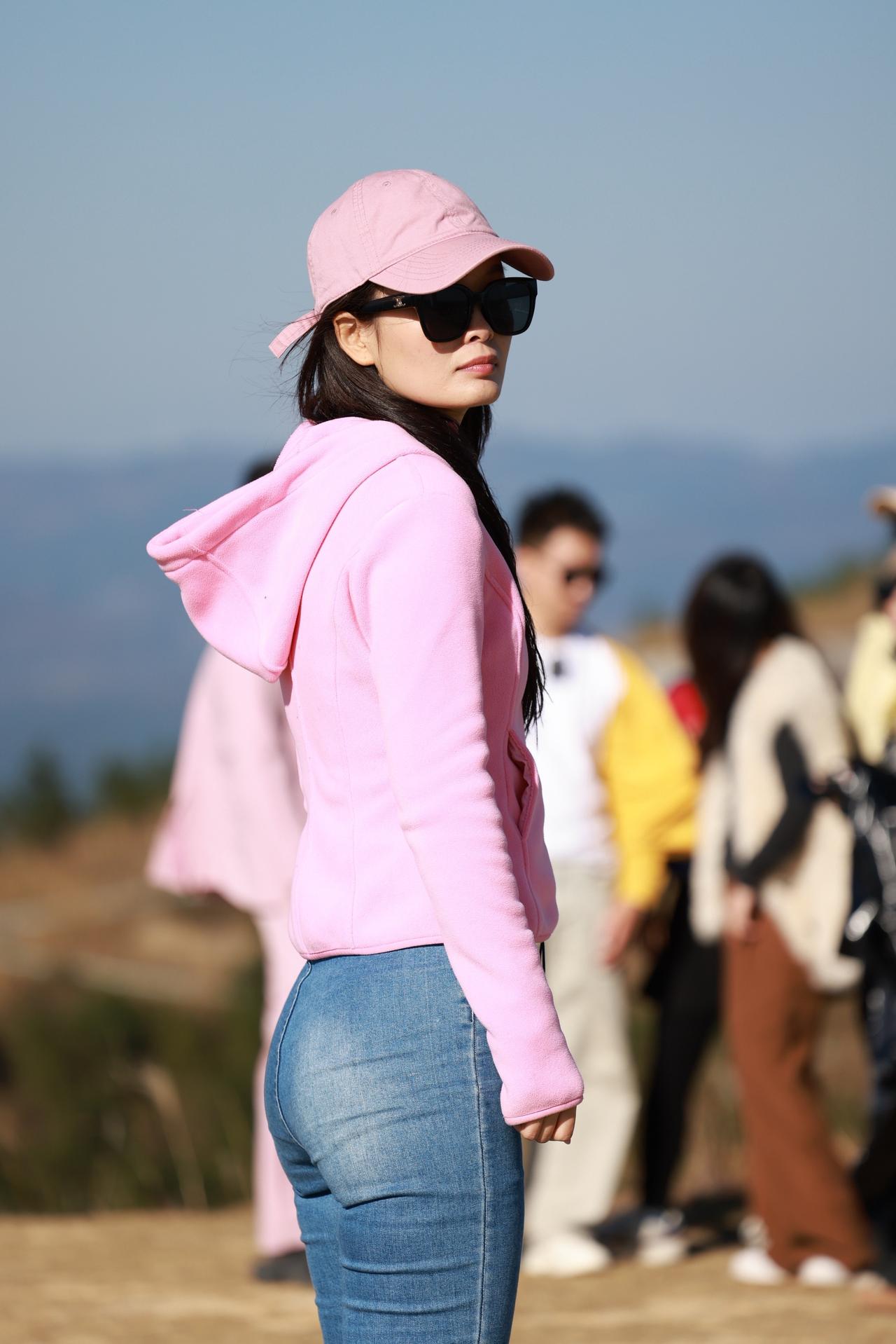 组图｜山野间的纪实魅力女人美出高级感完美身材