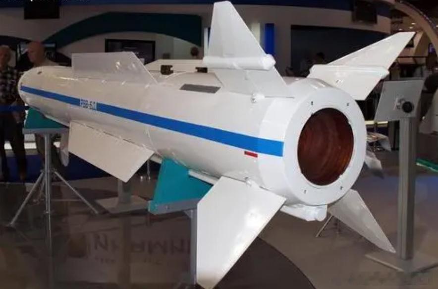 #每天认识一件兵器##全球武器装备盘点#空中神盾预警机将是未来对抗LRAAM的利器➡️毛子从R37M