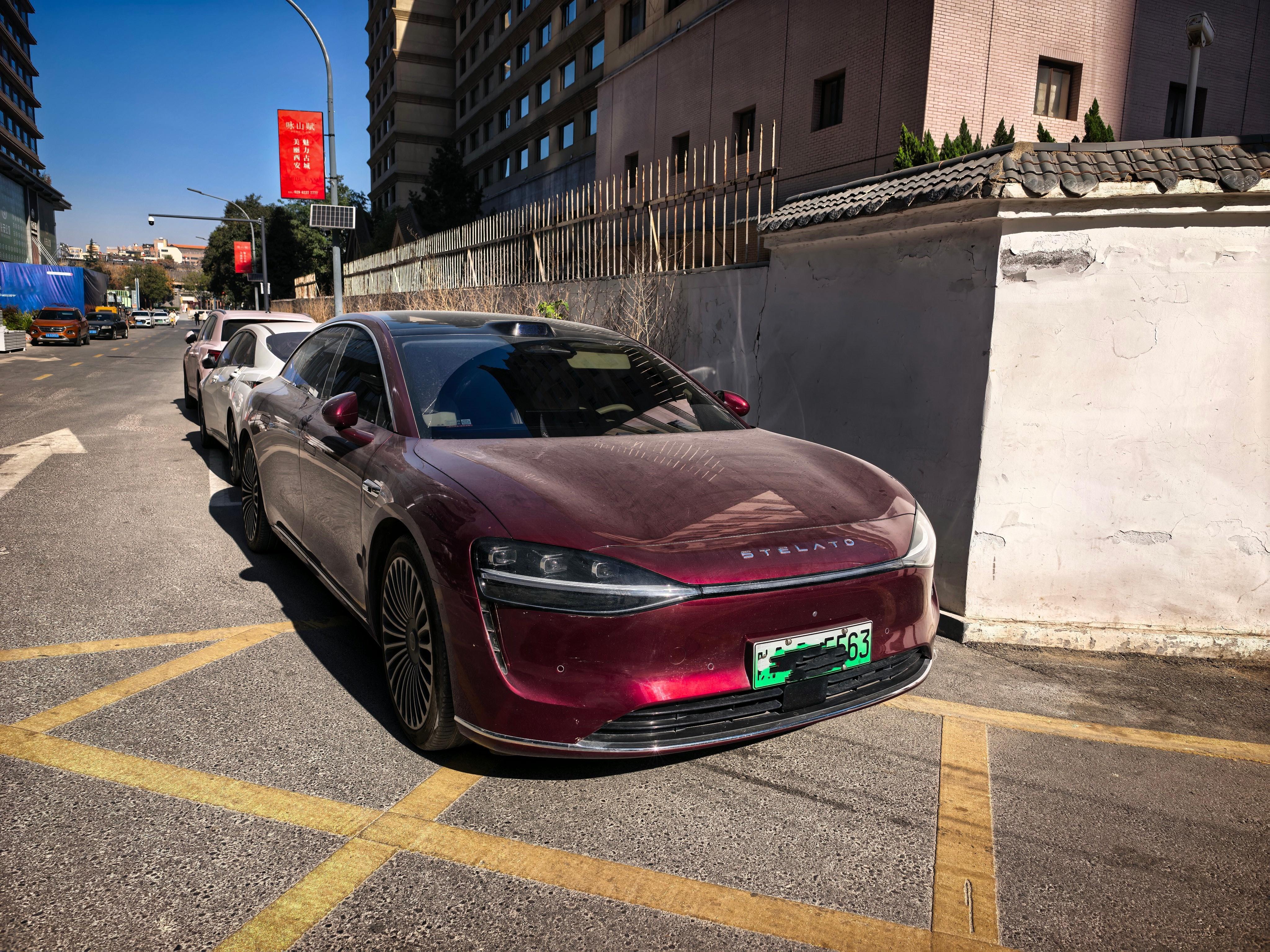 刚在王府井停车，碰见两辆享界S9以前很久都见不到一辆，现在挺频繁的。