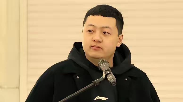 辽宁男篮总经理刘子庆，选外援的眼光到底行还是不行，球迷看法不一样。有球迷说，小刘