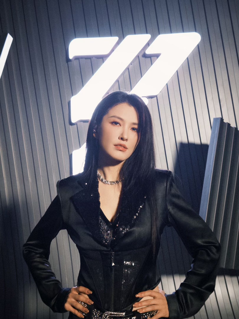 徐洁儿黑马徐洁儿也太牛了吧！全开麦唱跳稳到离谱，高音一出来直接炸场，实力完全藏