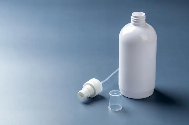 4月6日，浙江义乌一房东贾女士遇到了超级邋遢的租客。这租客是个四十多岁离异男子，